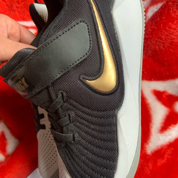 Boys Nike Shoes - Picture 2 of 2